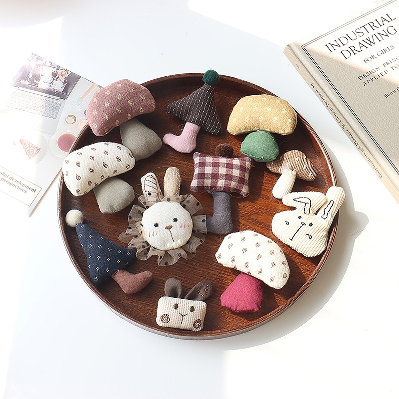 Cute Animal Fabric Brooch and  - Tuxedo Lapel Pin 评论和价格