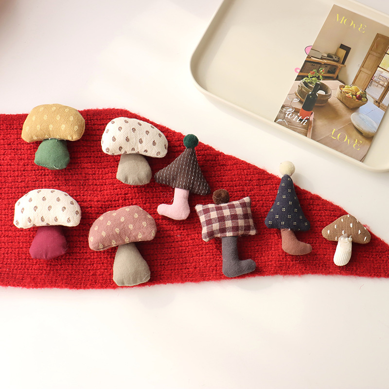 Cute Animal Fabric Brooch and  - Tuxedo Lapel Pin 评论和价格